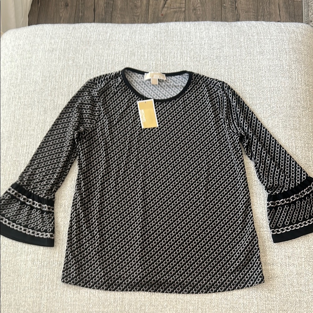 MICHAEL Michael Kors Black and White Graphic Bell Sleeve Top